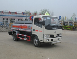 東風(fēng)福瑞卡3立方加油車