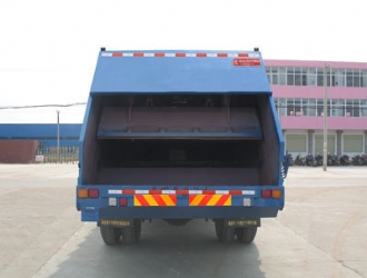國四東風(fēng)145壓縮式垃圾車（10方）