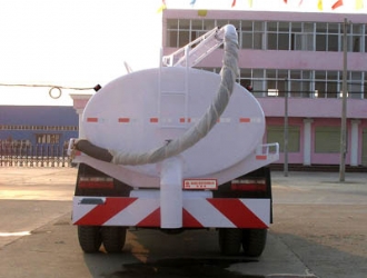 東風153吸糞車