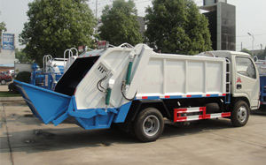 后側(cè)裝式壓縮式垃圾車