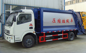 東風(fēng)多利卡壓縮式垃圾車