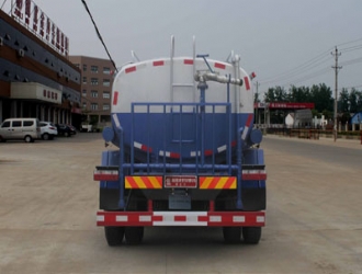 12.4方東風(fēng)153國四灑水車（康機190馬力）