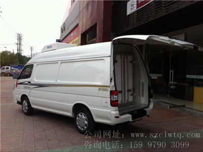 金杯海獅面包藥品冷藏車側(cè)面圖片展示