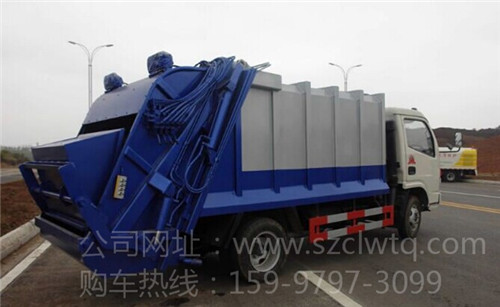 壓縮式垃圾車帶尾部翻轉(zhuǎn)機構(gòu)圖片展示