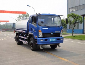 國四重汽王牌排半5方灑水車
