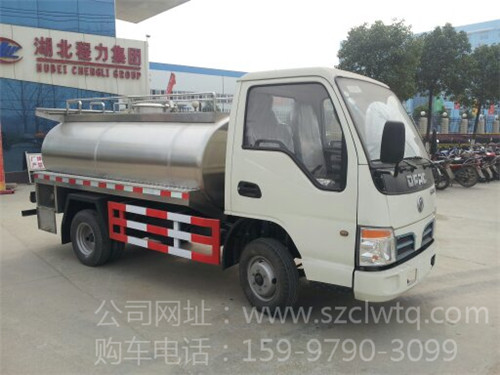 國四東風(fēng)小多利卡5方牛奶運(yùn)輸車圖片展示