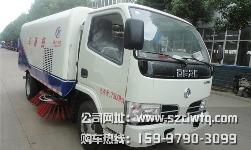 東風(fēng)小多利卡道路清掃車(chē)