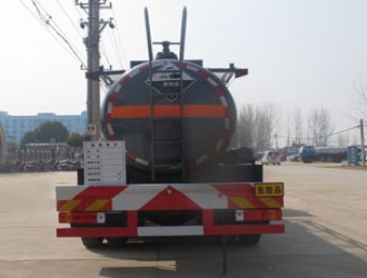 國(guó)五解放后雙橋腐蝕性物品罐式運(yùn)輸車(chē)