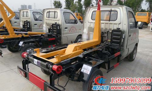長安勾臂垃圾車