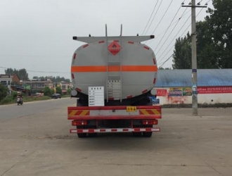 東風(fēng)天錦小三軸20方運(yùn)油車(chē)