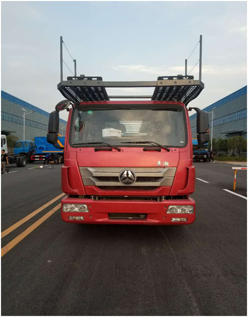 重汽豪瀚中置軸轎運(yùn)車