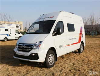 國(guó)六上汽大通V80B型房車