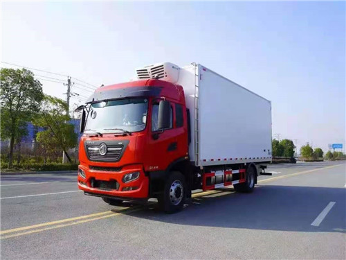東風天錦KR高頂雙臥肉鉤冷藏車