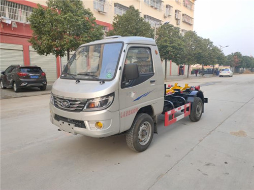 國六吉利唐駿3方勾臂垃圾車