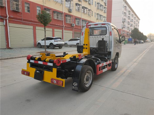 國六吉利唐駿3方勾臂垃圾車