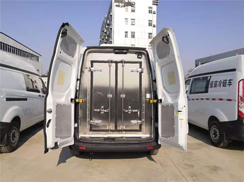 福特新全順中軸中頂疫苗冷鏈車(柴油) ——高端疫苗專用車 福特新全順中軸中頂疫苗冷鏈車(柴油) ——高端疫苗專用車