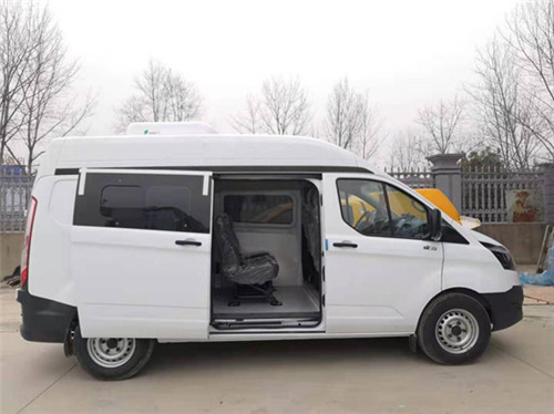 福特新全順中軸中頂疫苗冷鏈車(柴油) ——高端疫苗專用車 福特新全順中軸中頂疫苗冷鏈車(柴油) ——高端疫苗專用車