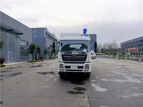 國(guó)六東風(fēng)天錦22方散裝飼料車(chē)