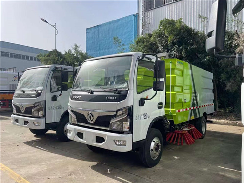 東風(fēng)福瑞卡D6掃路車
