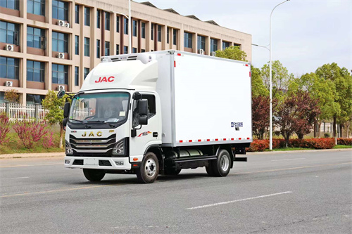 江淮運(yùn)多多傲運(yùn)雙燃料冷藏車