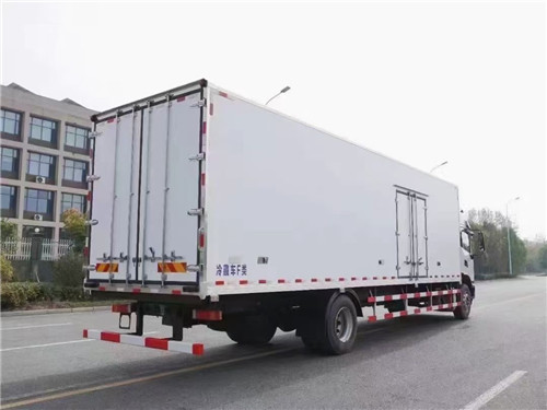 國六東風(fēng)天錦KR9.6米單橋（高頂雙臥）冷藏車